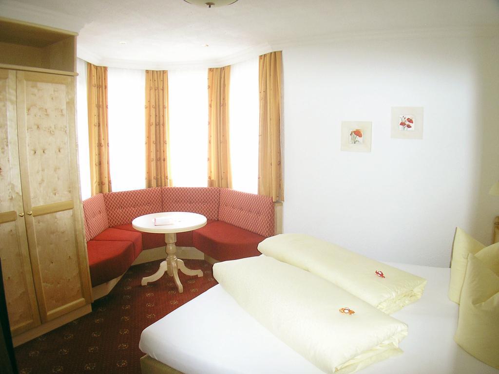 Hotel-Garni Weidacherhof Лойташ Номер фото
